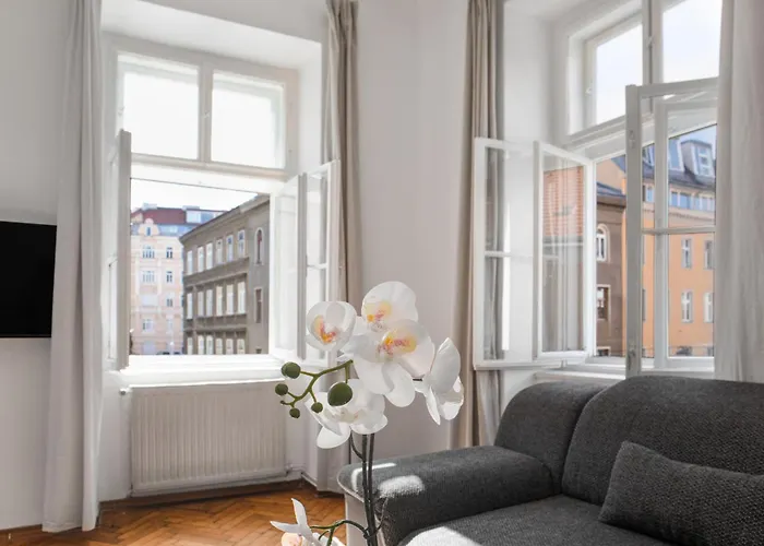 Comfortable 2br Next To Rennweg Apartamento